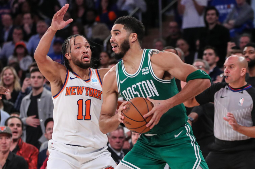 波士顿凯尔特人发布备战花絮,今晚刷新队史纪录,NBA常规赛任务艰巨,更衣室氛围转暖的简单介绍 波士顿凯尔特人发布备战花絮,今晚刷新队史纪录,NBA常规赛任务艰巨,更衣室氛围转暖的简单介绍