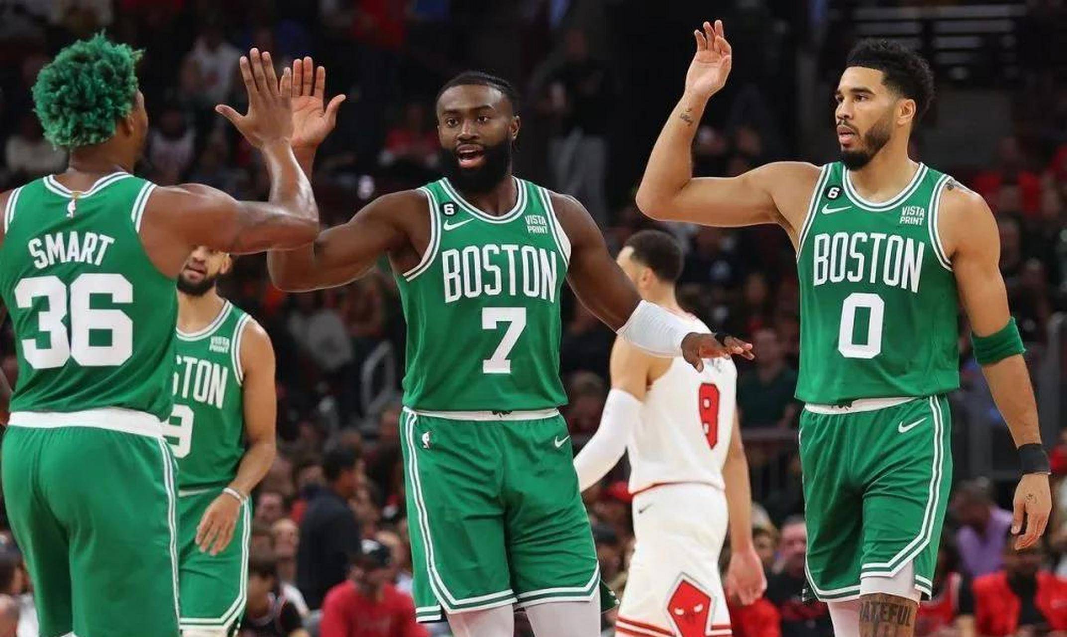 在线体育包含窗口期NBA总决赛焦点战；波士顿凯尔特人远射贴柱；目标明确；资深球员宣示担当的词条