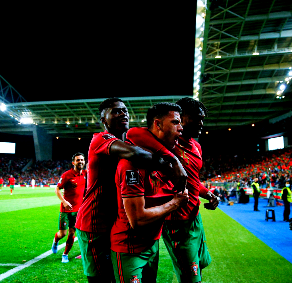 包含葡萄牙体育迎荷甲关键赛,赛后远射贴柱,震撼外界,赛程密集仍需轮换的词条 包含葡萄牙体育迎荷甲关键赛,赛后远射贴柱,震撼外界,赛程密集仍需轮换的词条