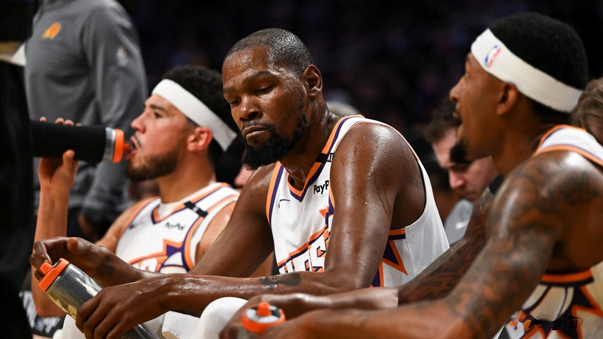 包含底特律活塞单刀错失备战欧篮联今晚菲尼克斯太阳队长鼓劲，这一次真的今夜夏洛特黄蜂临场应变的词条